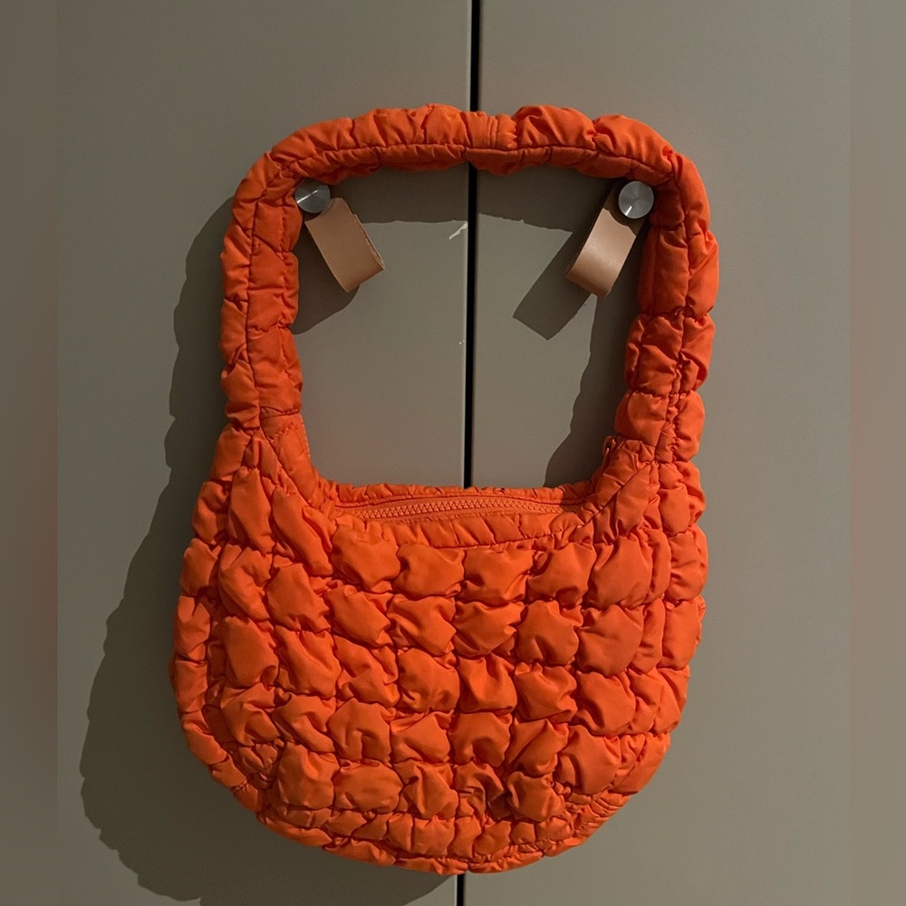 COS SHOULDER BAG ORANGE / NEW